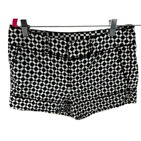 Club Monaco Women's Cotton Black & White Geometric Pattern Shorts Size 4 - Picture 1 of 6